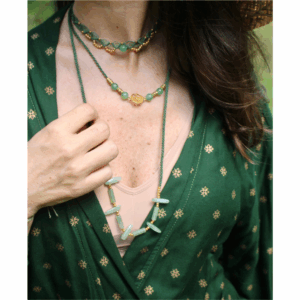 PARURE DE COLLIERS MACRAMÉ ET PIERRES NATURELLES D'AVENTURINE