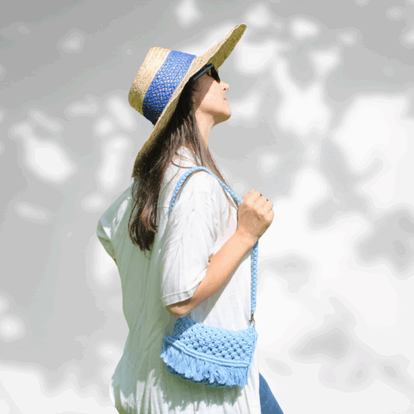 SAC BANDOULIERE EN MACRAME -PIECE UNIQUE-