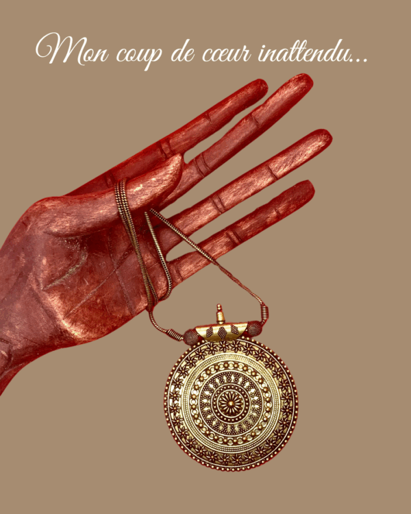 Collier en laiton doré style mandala