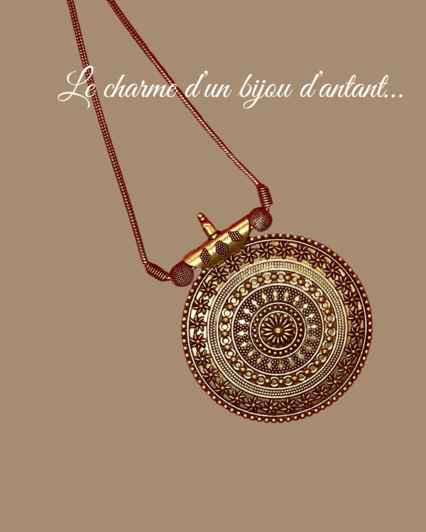 Collier en laiton doré style mandala