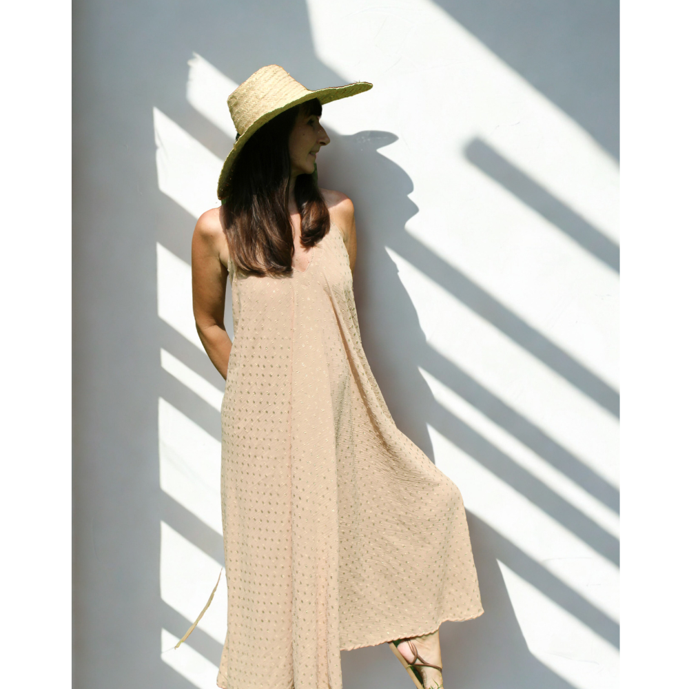 Robe longue dos nu d'été en crêpe de viscose beige