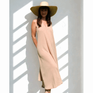 Robe style bohème dos nu beige et doré élégante