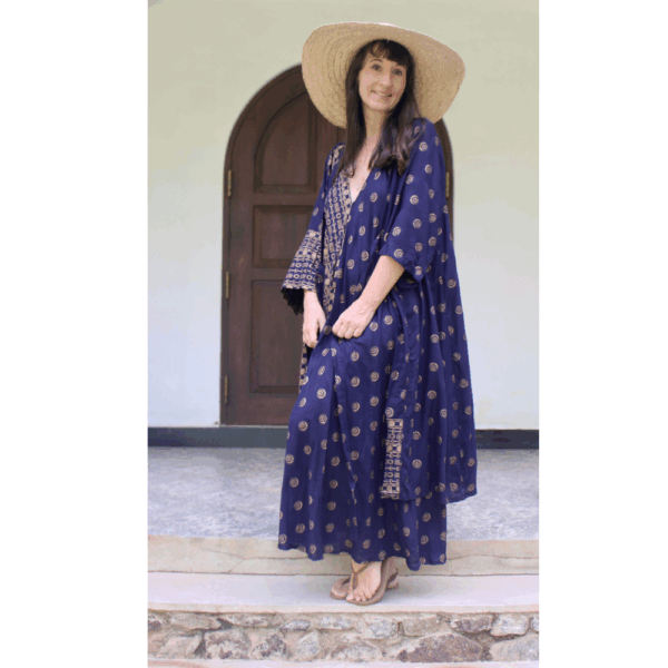 kimono bohème bleu et imprimé style indien or
